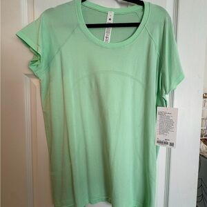 Lululemon Swiftly Tech Short Sleeve
